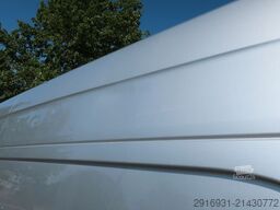 VOLKSWAGEN Crafter 1. Hand / SHZ / PDC / FN: 86