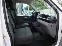 VOLKSWAGEN T6.1 Transporter Kasten lang FWD / Klima / PDC
