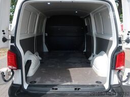 VOLKSWAGEN T6.1 Transporter Kasten lang FWD / Klima / PDC