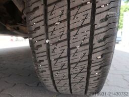 VOLKSWAGEN T6.1 Transporter Kasten lang FWD / Klima / PDC