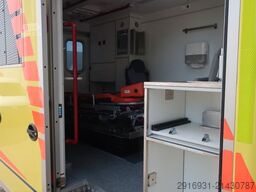 MERCEDES-BENZ Sprinter 519 CDI RTW / 1. Hand /SHZ / Fzg Nr:A16