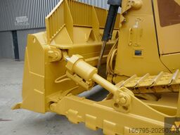 Caterpillar D8T
