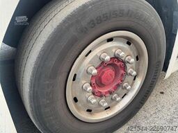 Scania R540 6x2 Tractor Unit – Stiholt Body