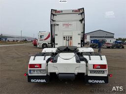Scania S650 6x2 trekkvogn m/ hydraulikk, NATO kontakt og