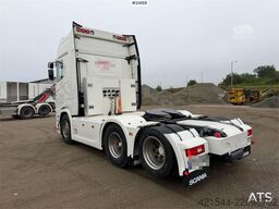 Scania S650 6x2 trekkvogn m/ hydraulikk, NATO kontakt og