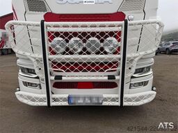 Scania S650 6x2 trekkvogn m/ hydraulikk, NATO kontakt og