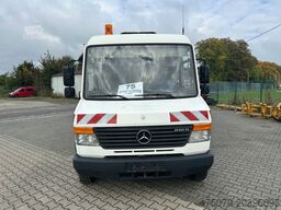 MERCEDES-BENZ Vario 818 / Werkstatt / Kompressor / Doka