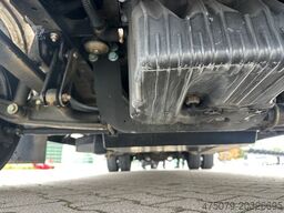 MERCEDES-BENZ Vario 818 / Werkstatt / Kompressor / Doka