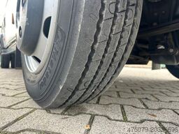 MERCEDES-BENZ Vario 818 / Werkstatt / Kompressor / Doka
