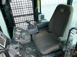 Caterpillar 525D