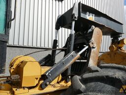 Caterpillar 525D