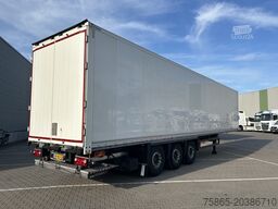 Schmitz Cargobull SCB S3B / Box / Loadlift / 2x Liftas / APK 03-26