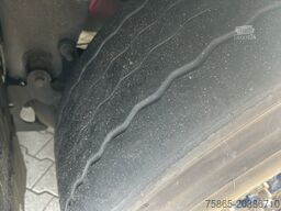 Schmitz Cargobull SCB S3B / Box / Loadlift / 2x Liftas / APK 03-26