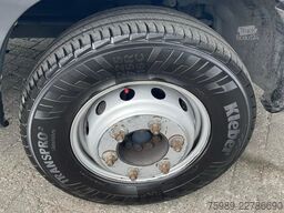 Iveco Daily 72C18  FRC 02/2028 meat vlees rails LAMBE...