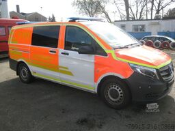 MERCEDES-BENZ 119 CDI Vito lang 4matic Feuerwehr NEF Notarzt