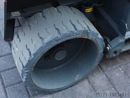 Holland Lift Ecostar HL-9710 Electric, 12m Working Height, 325k