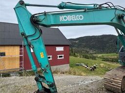 Kobelco SK135SRLC Tracked excavator – New tracks and sproc