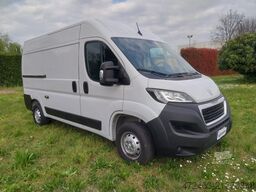 Peugeot Boxer 33 2.2 BlueHDi 140 S&S PM TM