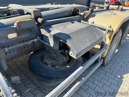 Mercedes-Benz Actros 2646 MP3 ACTROS 2646 V6 6x2 / 3 PEDALS /...