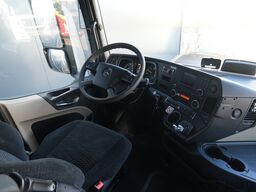 Mercedes-Benz Actros 1942 tractor unit