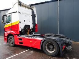 Mercedes-Benz Actros 1942 tractor unit