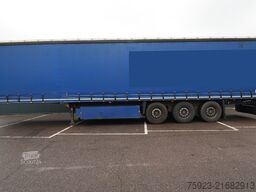 Schmitz 3 AXLE CURTAINSIDE TRAILER