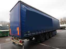 Schmitz 3 AXLE CURTAINSIDE TRAILER