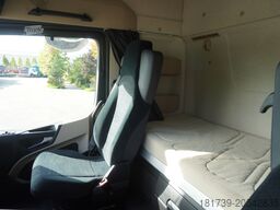 Mercedes-Benz Actros 2545 MP5 / KRONE 18 EPAL box body