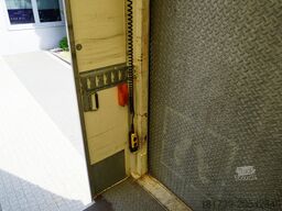 Renault D12 Euro 6 / 18 pallets / Tail lift/ 2017