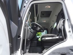 Mercedes-Benz Arocs 2633 flatbed truck / Crane FASSI