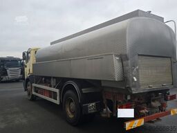 Mercedes Benz 1824 4x2