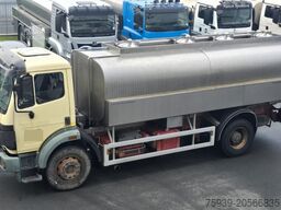 Mercedes Benz 1824 4x2