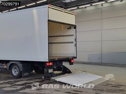 Mercedes Atego 818 4X2 8tonner Automatic 1000kg Ladebord...