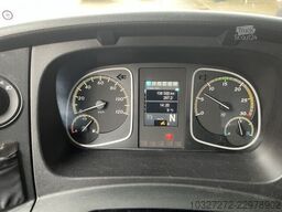 Mercedes-Benz Atego 823