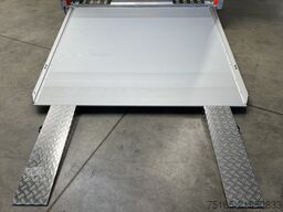 Cheval Liberte Debon C2000 Roadster ALF Autotransporter geschlossen
