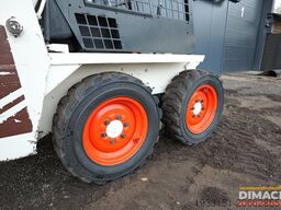 BOBCAT 543 NL Bobcat met nieuwe banden, 2 x bak, palle...