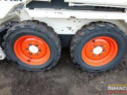 BOBCAT 543 NL Bobcat met nieuwe banden, 2 x bak, palle...