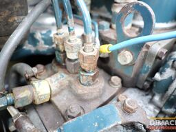 BOBCAT 543 NL Bobcat met nieuwe banden, 2 x bak, palle...