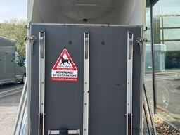 BLOMERT Pferdeanhänger Holz/Poly 1,3t.