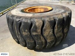  Tires and rims for Volvo A40