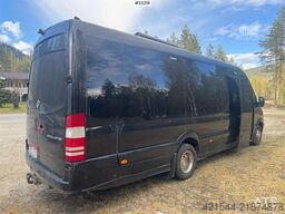 Mercedes-Benz Sprinter 519 Minibus – 20 seats – Two sets of tire