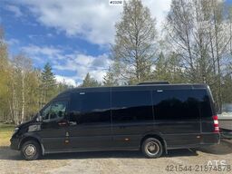 Mercedes-Benz Sprinter 519 Minibus – 20 seats – Two sets of tire