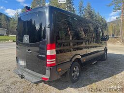 Mercedes-Benz Sprinter Minibus – 11 seats – Two sets of tires