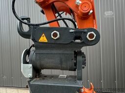 HITACHI Kompaktbagger ZX38U-6