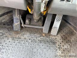 Volvo L120D Wheel Loader with Bucket