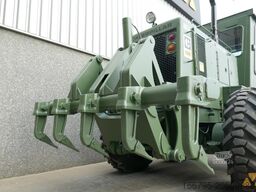 Caterpillar 130G Ex-army