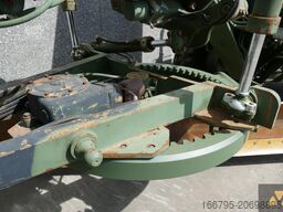 Caterpillar 130G Ex-army