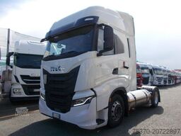 IVECO S-WAY AS440S46T/P LNG