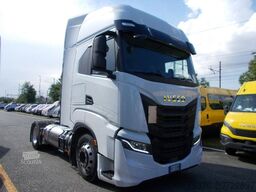 IVECO S-WAY AS440S46T/P LNG