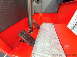 Combilift C8000 GAS TRIPLEX 8300 WIDE POSITIONER